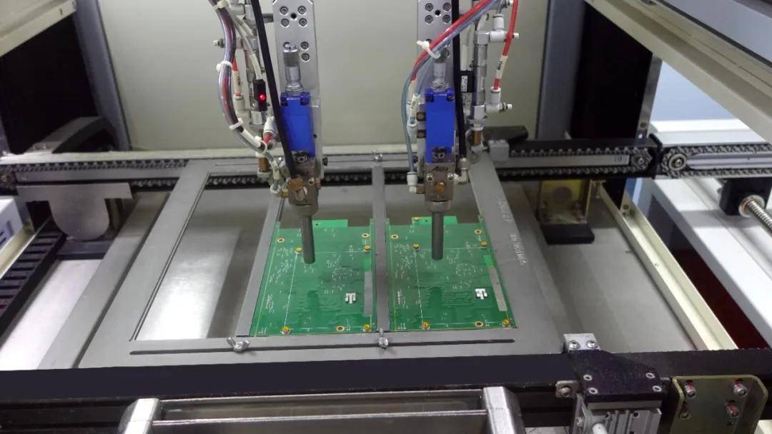 Why Conformal Coating Is Non-Negotiable for High-Reliability PCBA